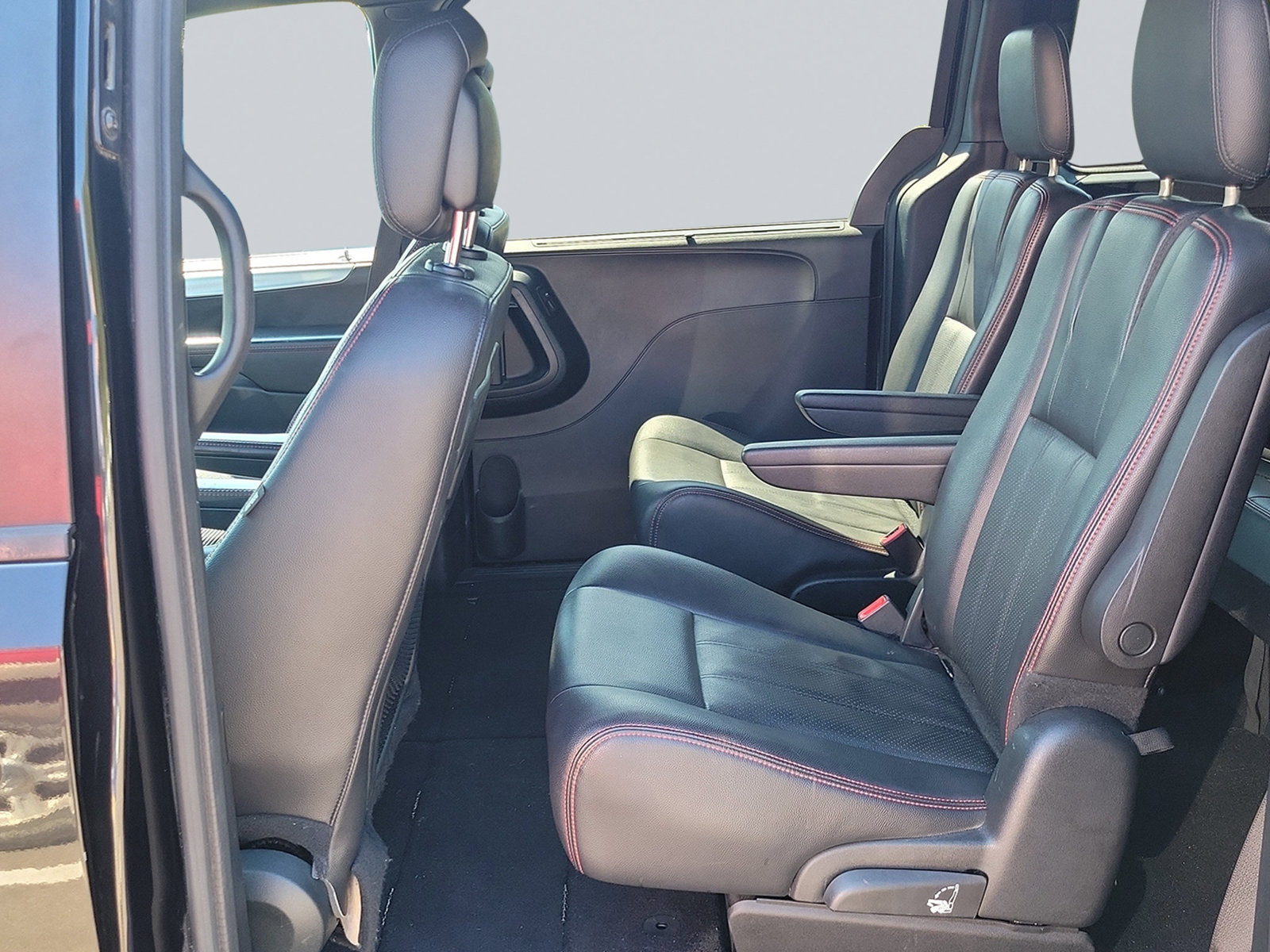 Used 2019 Dodge Grand Caravan GT FWD image 26