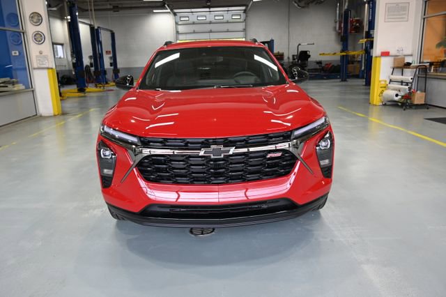 New 2026 Chevrolet Trax RS w/ Driver Confidence Package FWD image 2