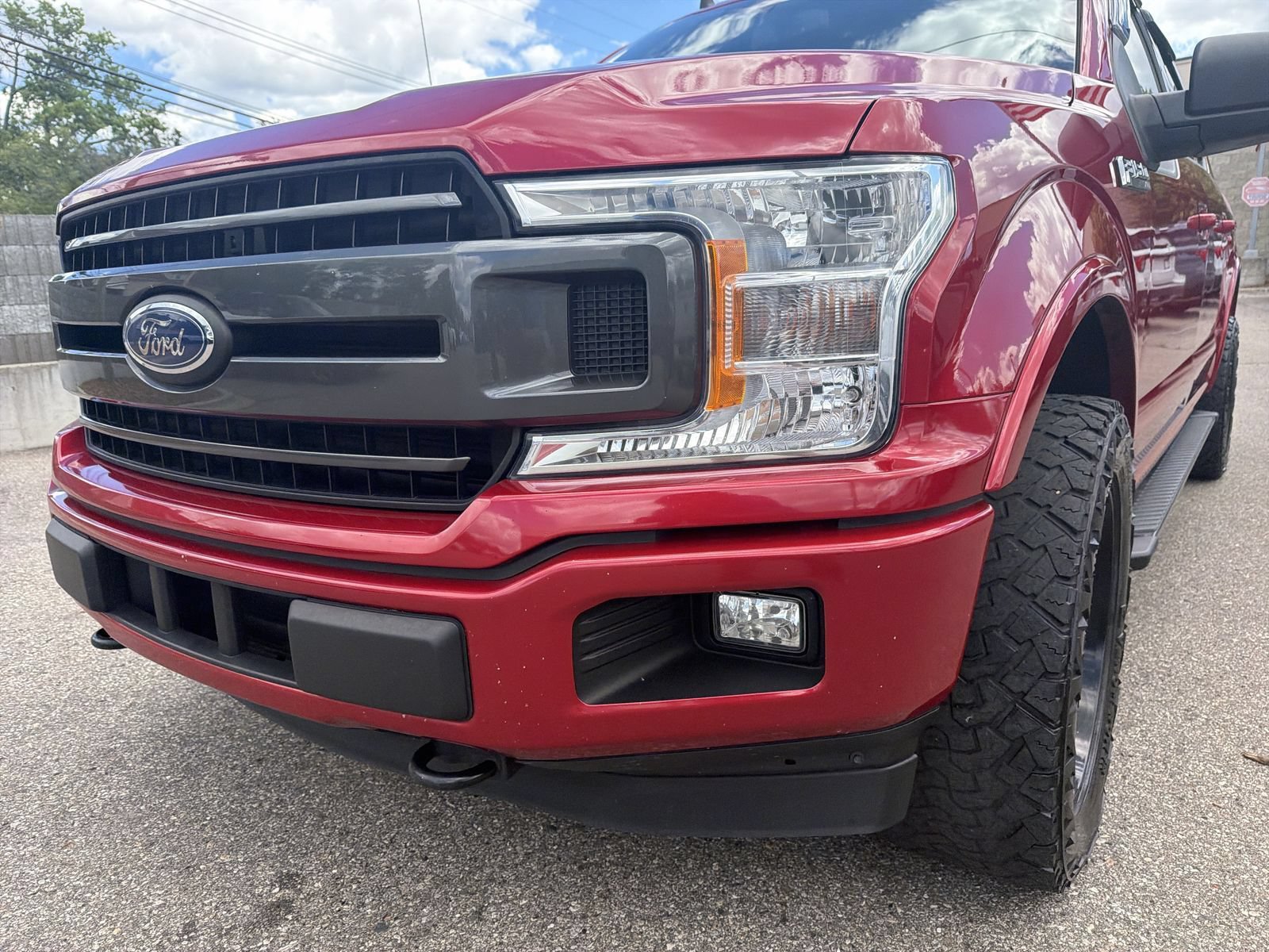 Used 2020 Ford F150 XLT w/ Equipment Group 302A Luxury AWD/4WD image 15