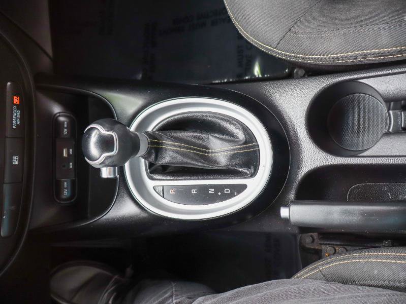 Used 2016 Kia Soul + image 18