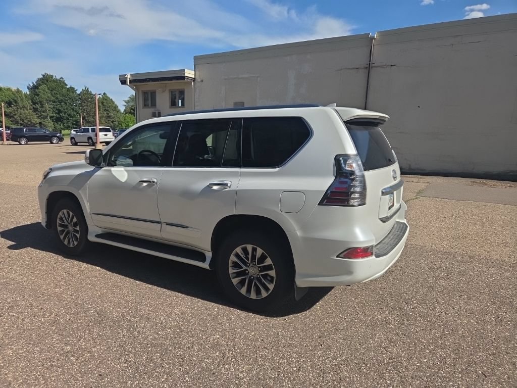 Used 2016 Lexus GX 460 Luxury AWD/4WD image 11