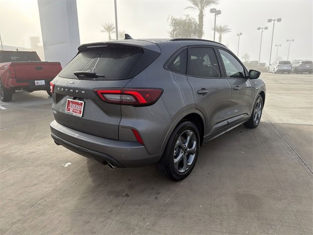 Used 2023 Ford Escape ST-Line w/ Tech Pack #1 image 5