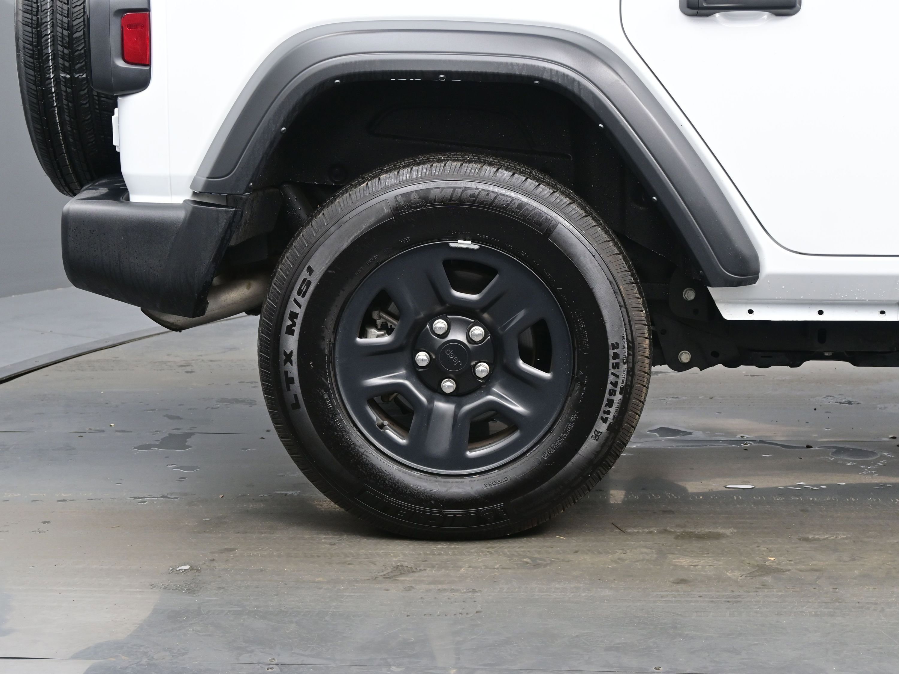 Used 2023 Jeep Wrangler Sport image 10