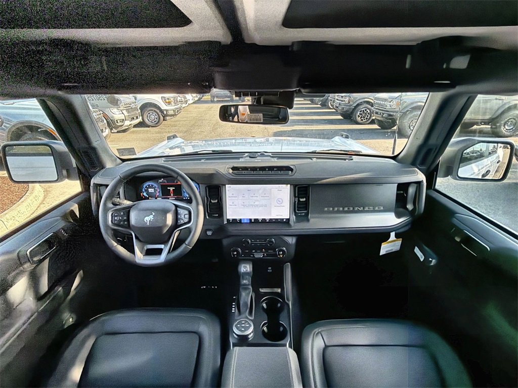 New 2025 Ford Bronco Badlands image 28