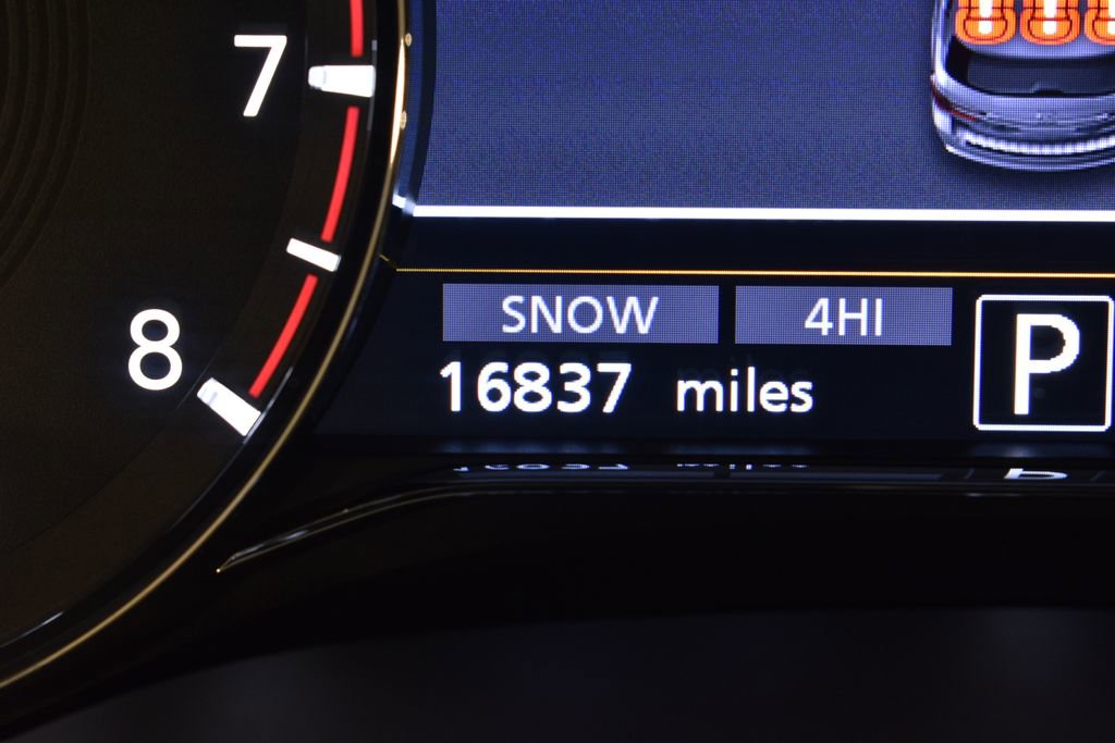 Used 2024 INFINITI QX80 Sensory image 21