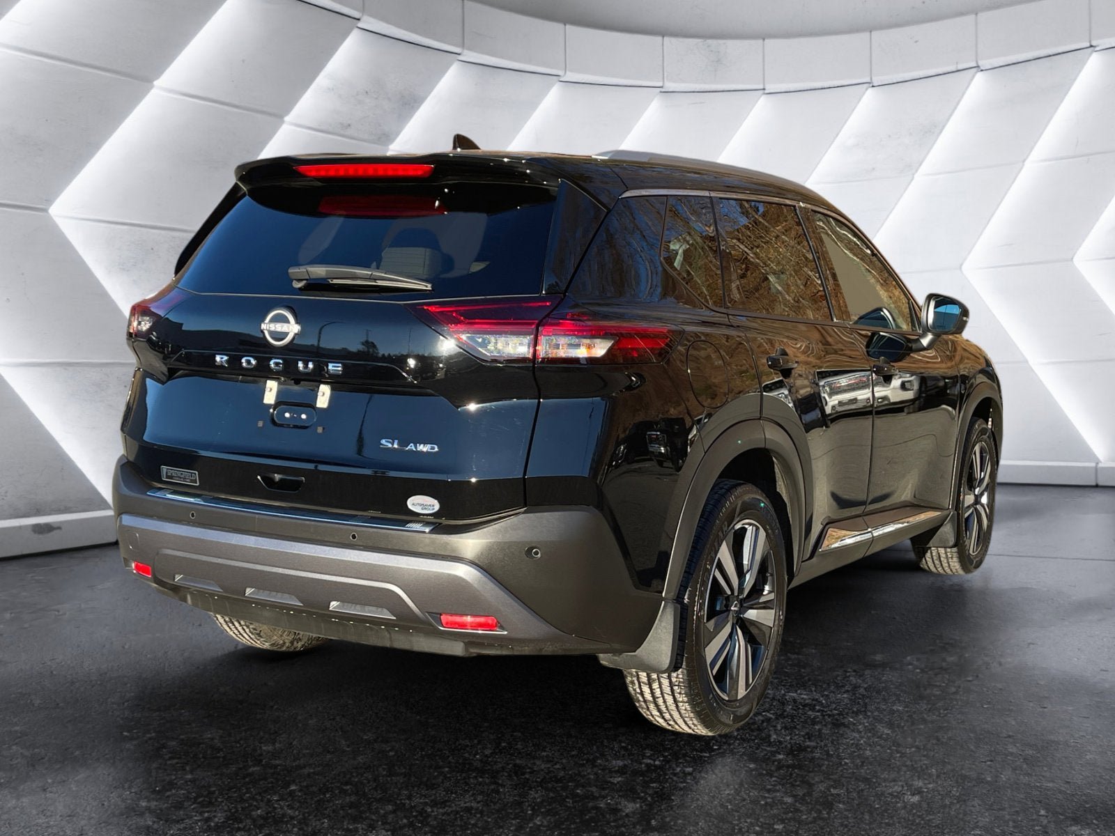 Used 2023 Nissan Rogue SL AWD/4WD image 6