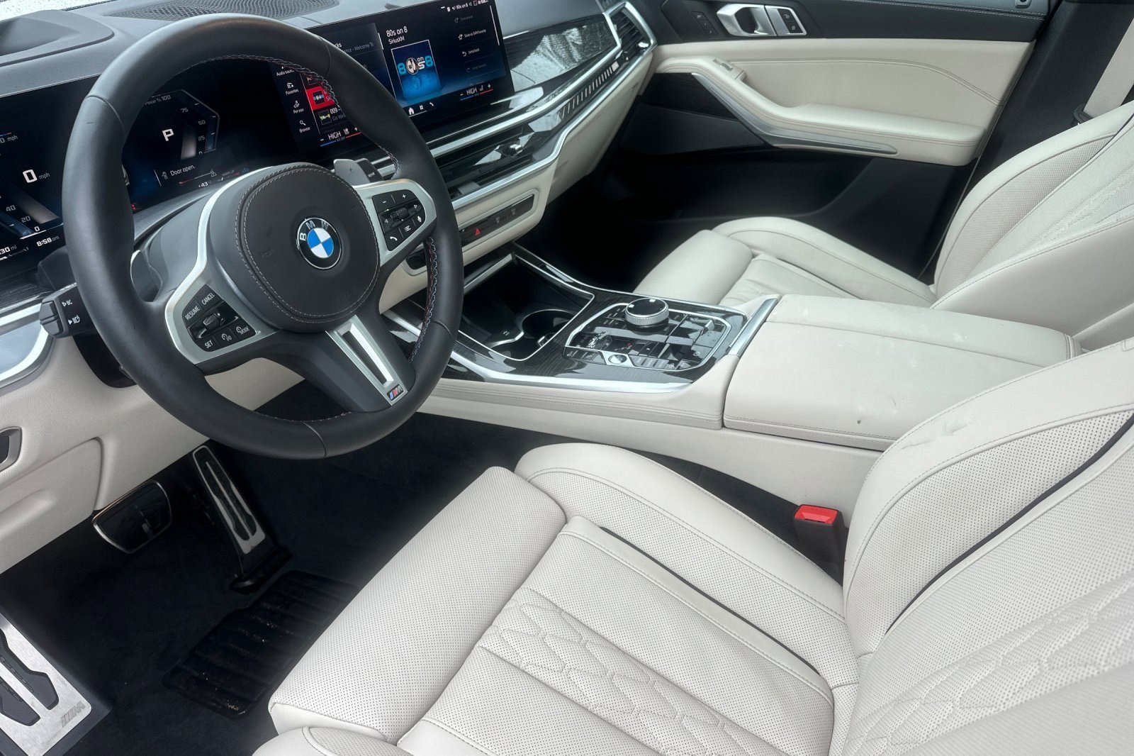 Certified 2025 BMW X7 M60i w/ Climate Comfort Package image 40
