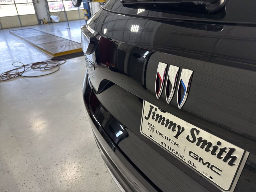 Certified 2024 Buick Envision Avenir image 38