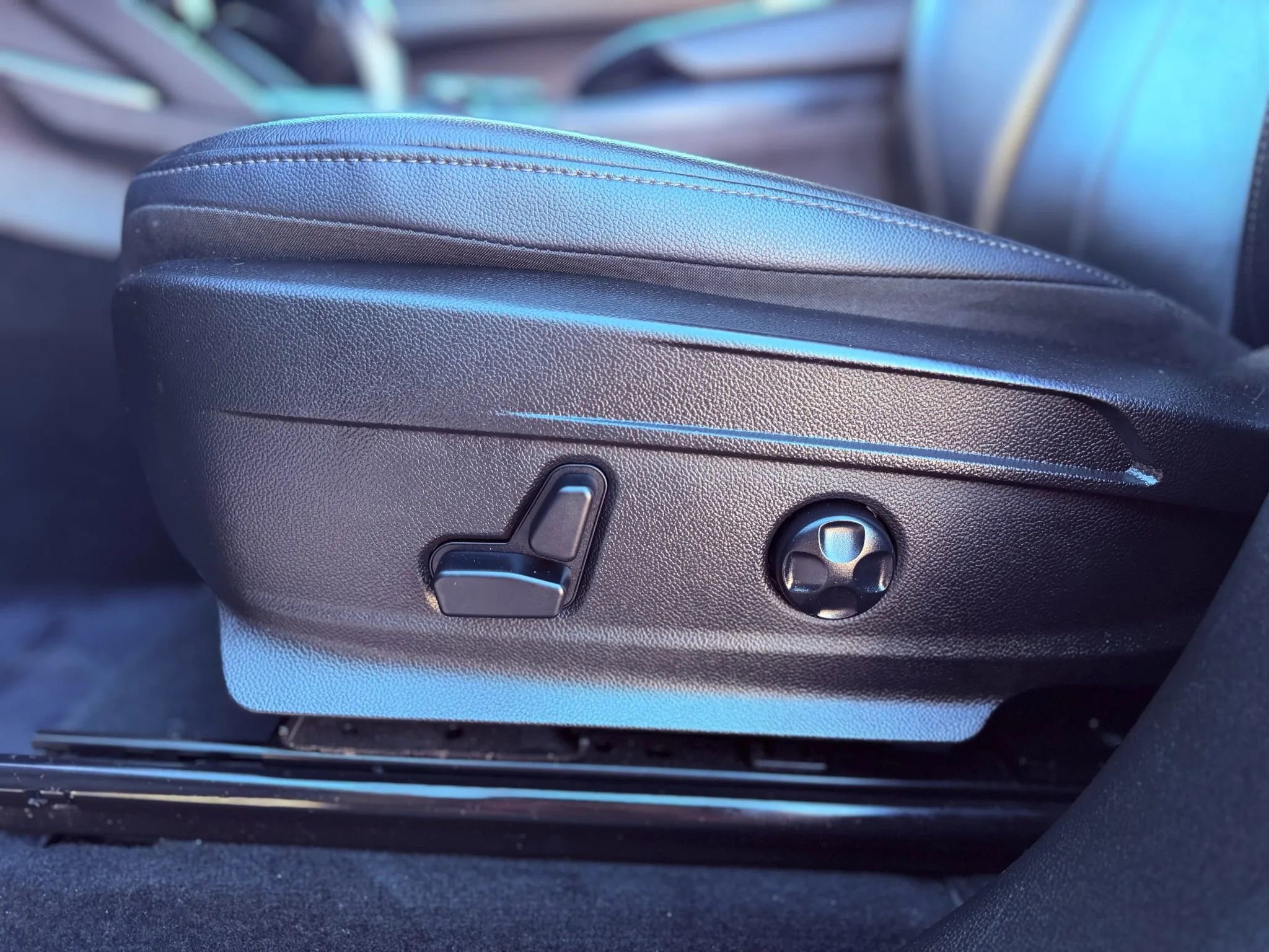 Used 2018 Alfa Romeo Stelvio AWD w/ Convenience Package image 15