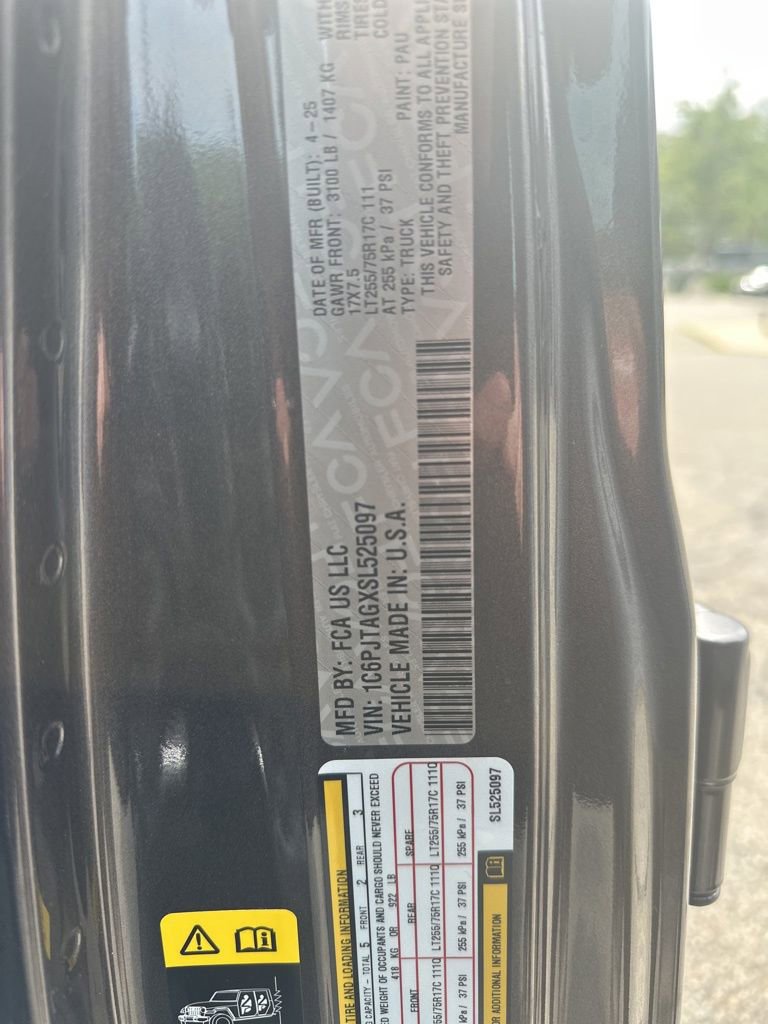 New 2025 Jeep Gladiator Willys image 31