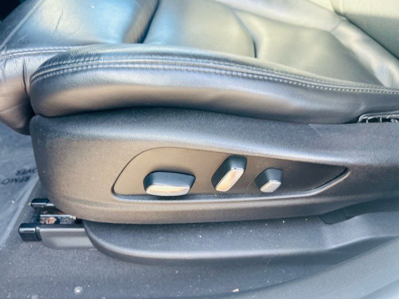 Used 2017 Cadillac XT5 Luxury image 23