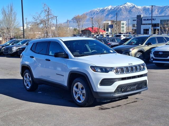 Used 2024 Jeep Compass Sport image 1