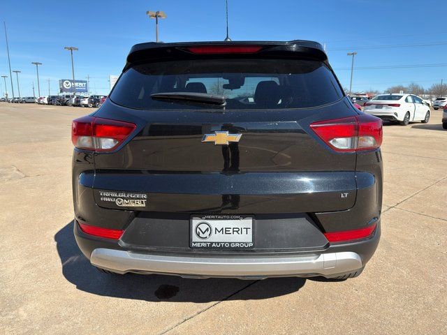 Used 2025 Chevrolet TrailBlazer LT AWD/4WD image 15