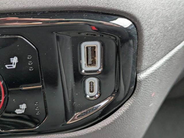 Used 2024 GMC Sierra 1500 Elevation image 24