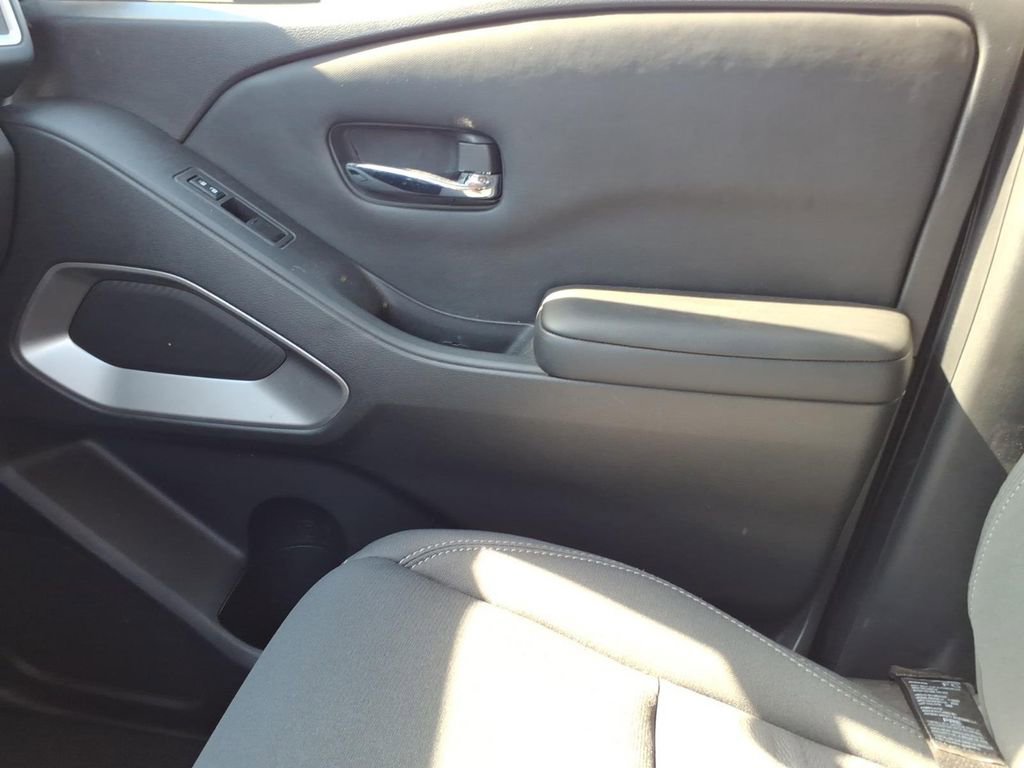 Used 2024 Nissan Frontier SV w/ SV Convenience Package image 25