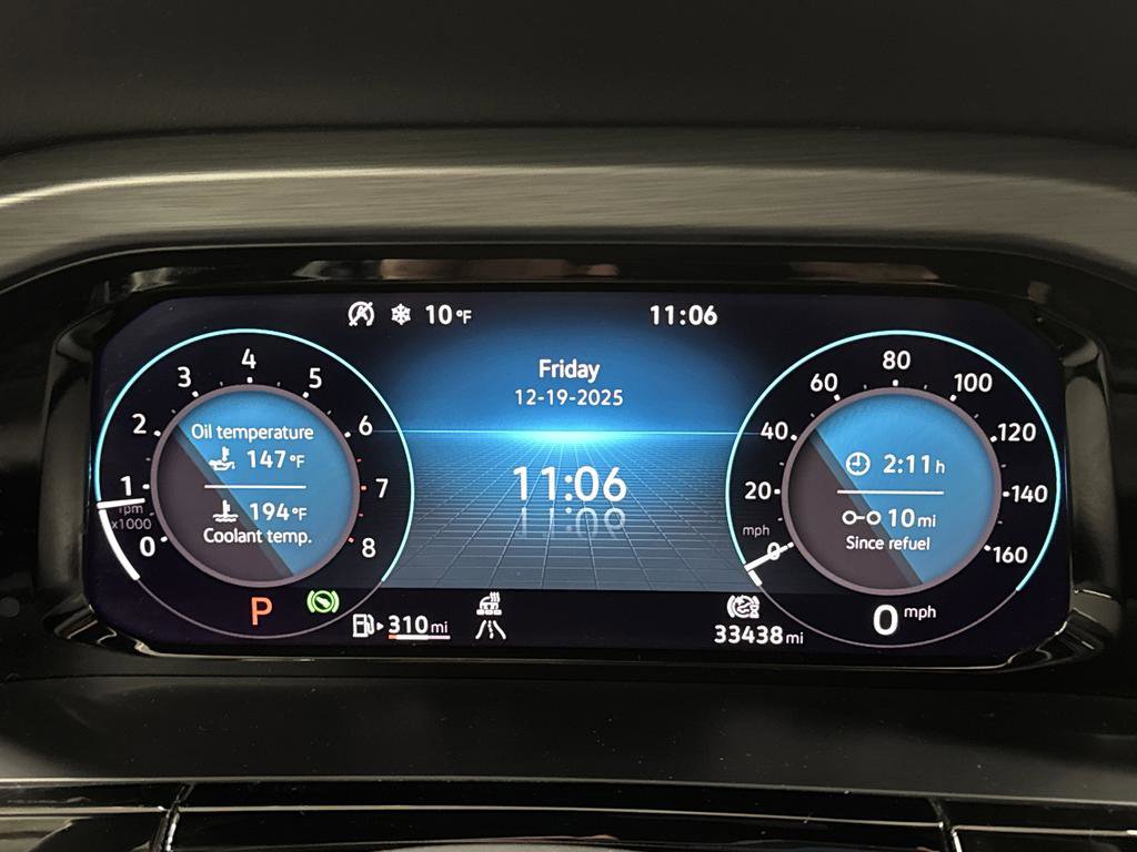 Used 2025 Volkswagen Atlas Cross Sport SE image 16