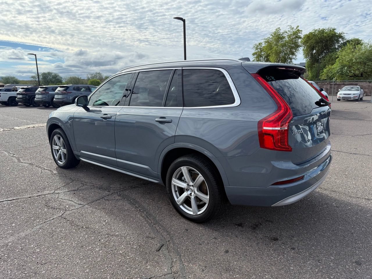 Used 2022 Volvo XC90 T5 Momentum AWD/4WD image 7