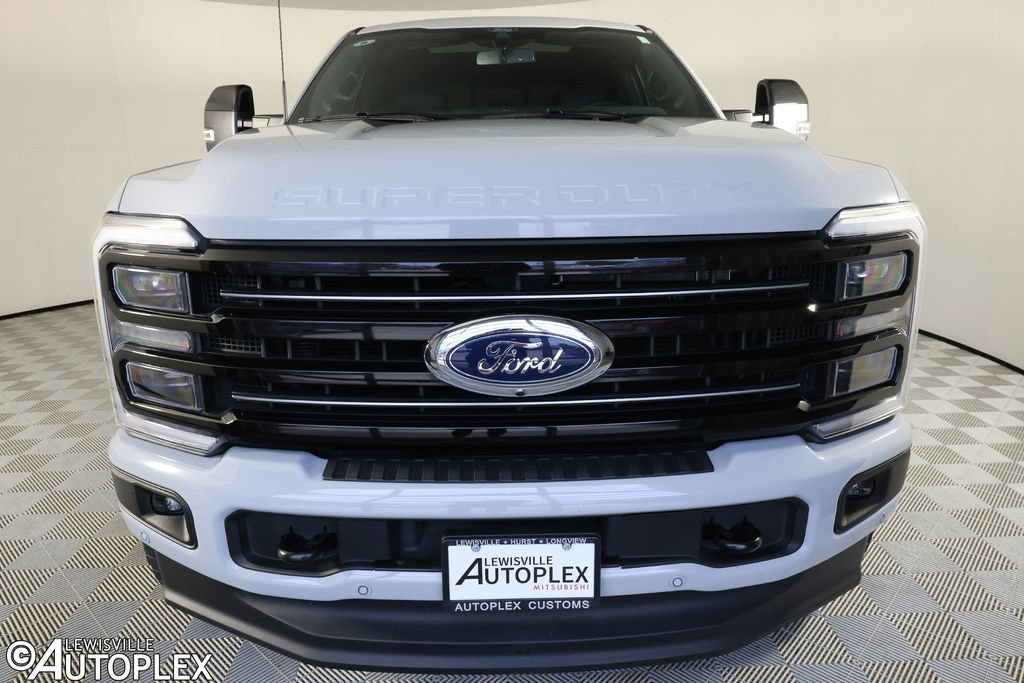 Used 2025 Ford F250 Platinum AWD/4WD image 2