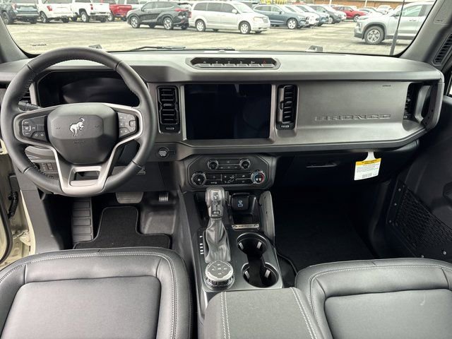 New 2025 Ford Bronco Badlands image 13