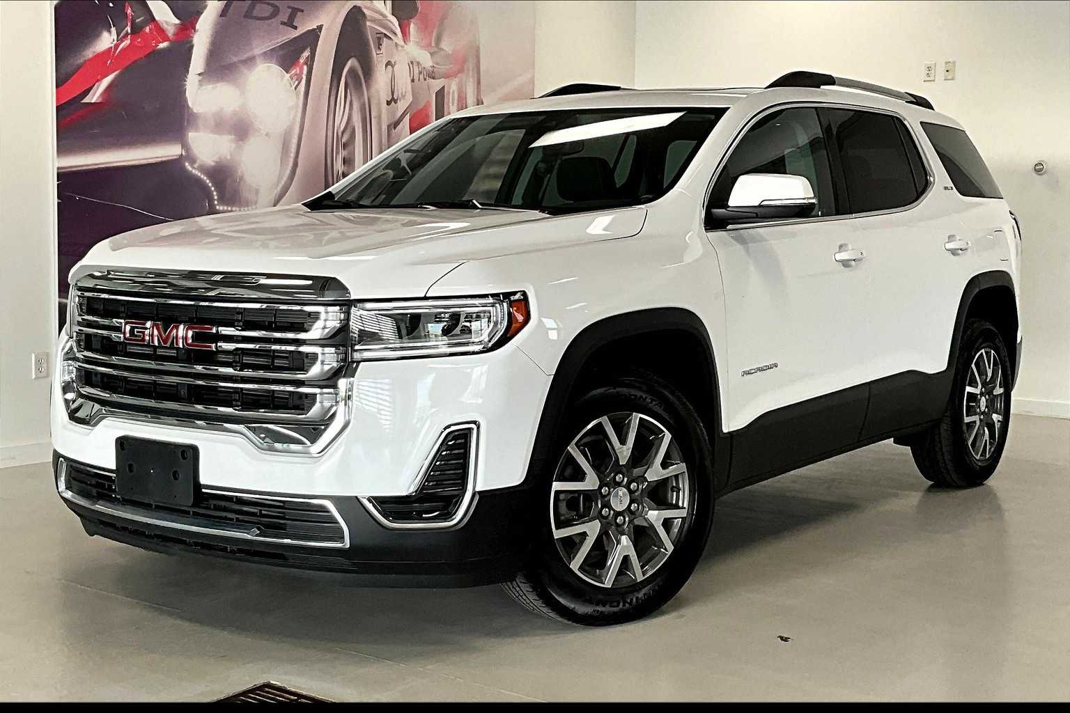 Used 2023 GMC Acadia SLE w/ Driver Convenience Package