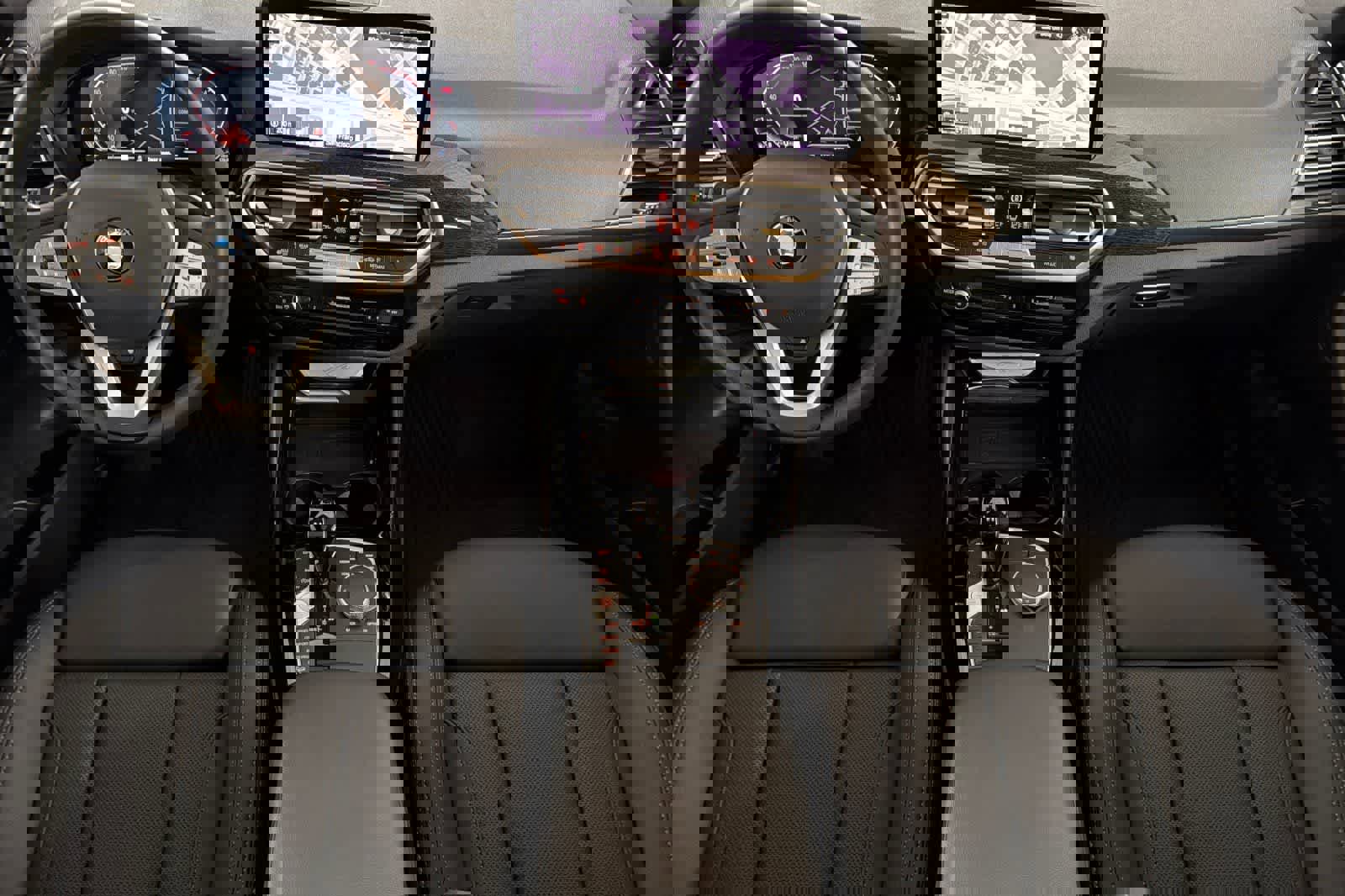 Used 2023 BMW X4 xDrive30i w/ Premium Package image 3