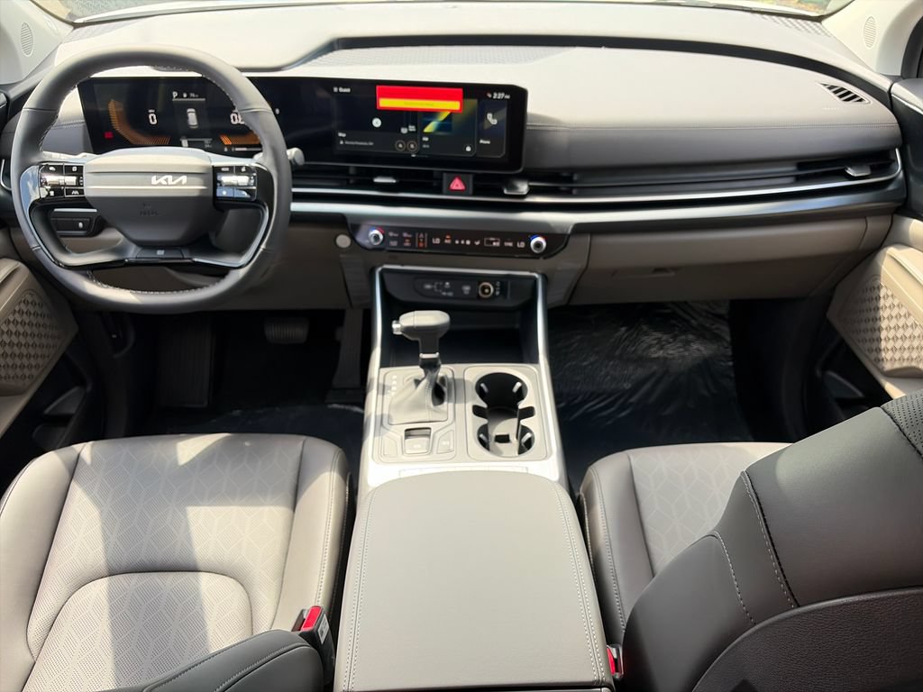 New 2027 Kia Carnival FWD image 10
