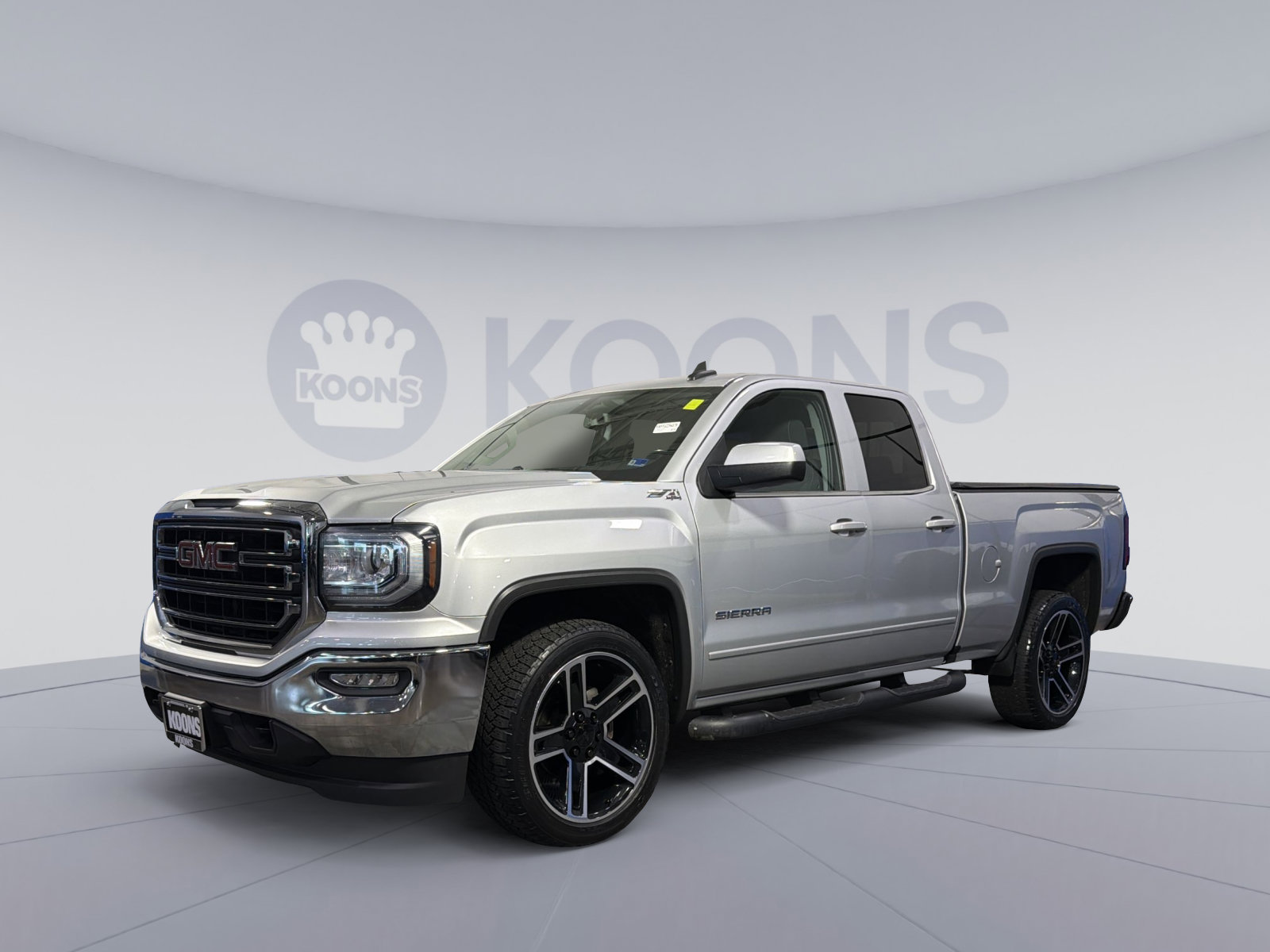 Used 2018 GMC Sierra 1500 SLE w/ Black Pack AWD/4WD image 1