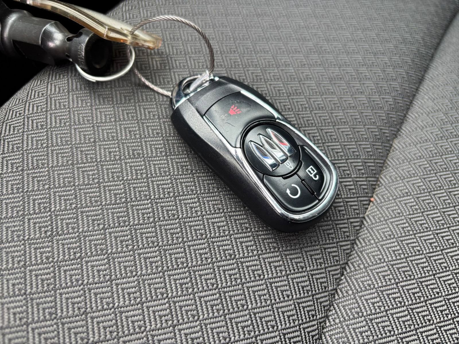 Used 2025 Buick Encore GX Preferred FWD image 18