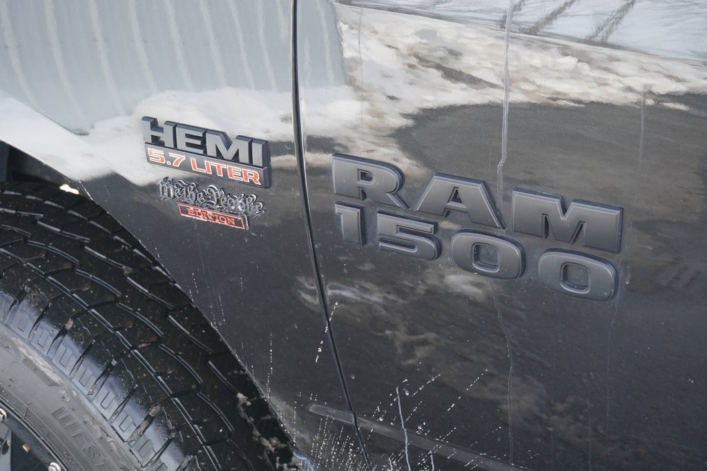 Used 2018 RAM 1500 Express w/ Black Ram 1500 Express Group image 8