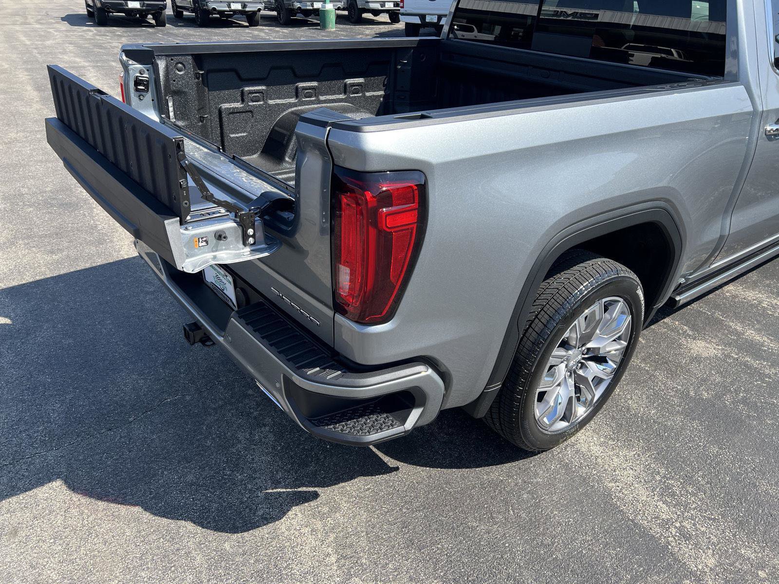 New 2026 GMC Sierra 1500 Denali w/ Denali Reserve Package image 48