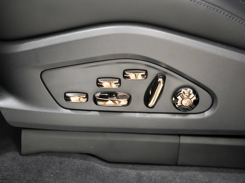 New 2026 Porsche Cayenne S AWD/4WD image 25