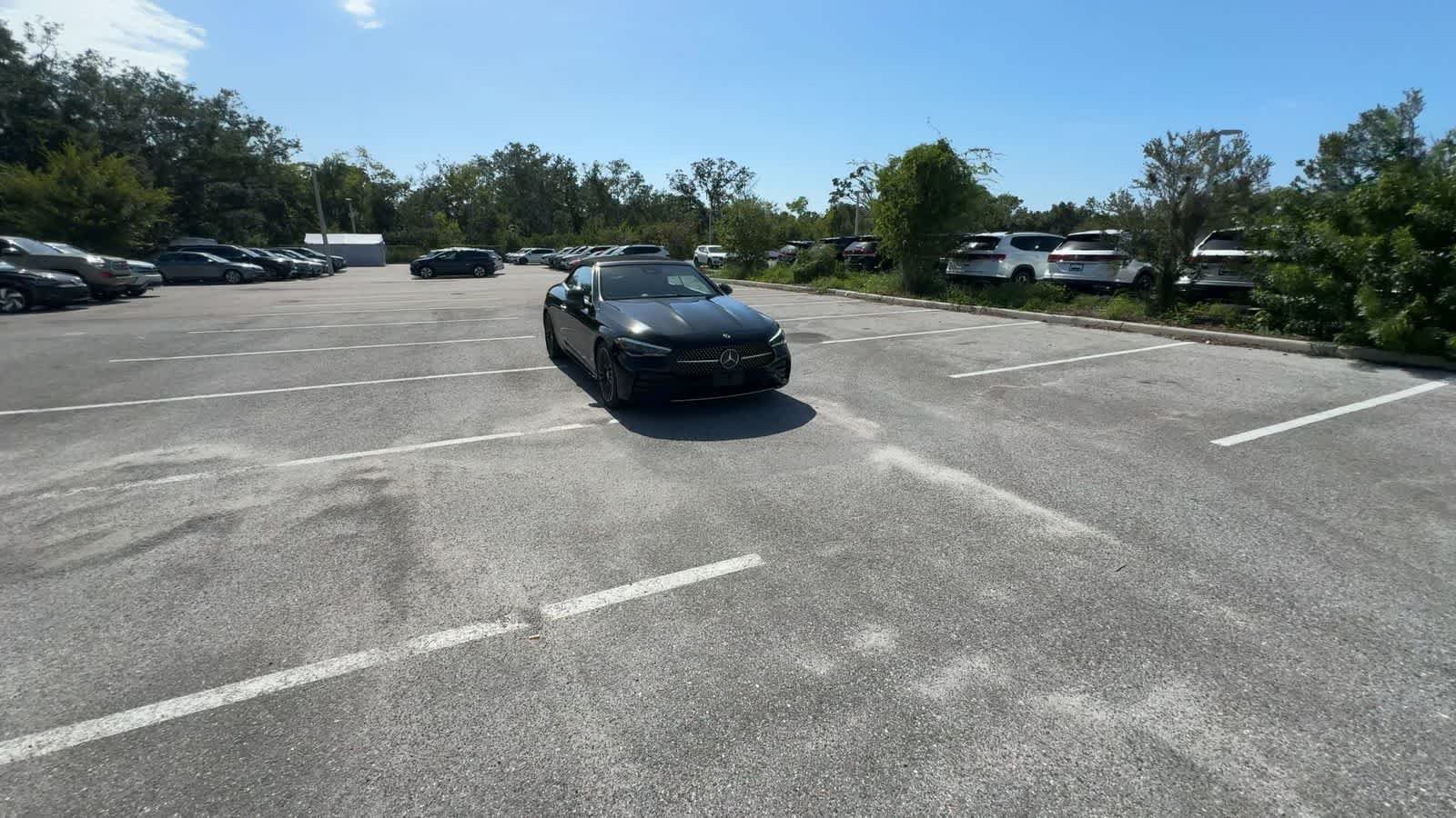 Used 2025 Mercedes-Benz CLE 300 4MATIC Cabriolet image 2