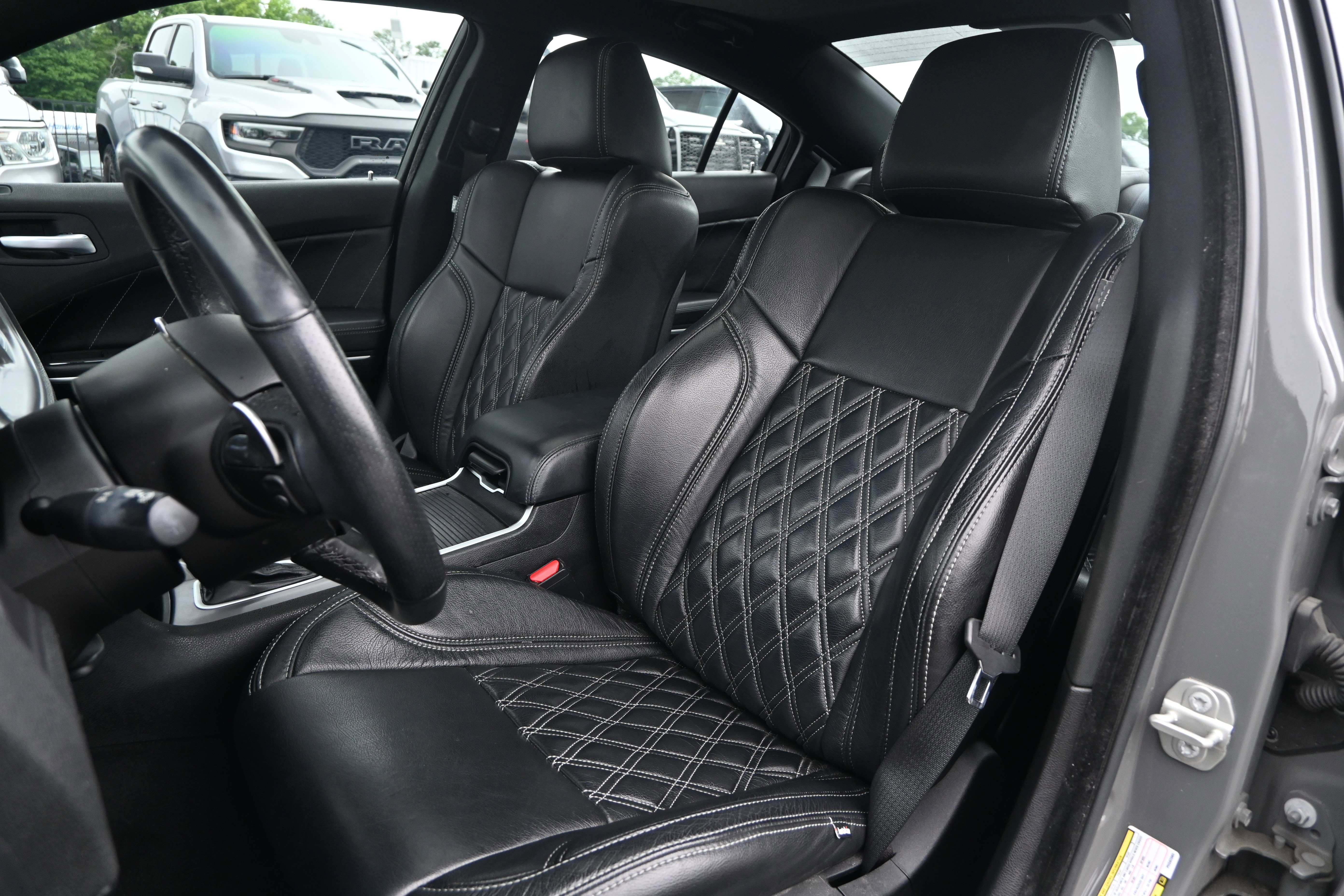 Used 2023 Dodge Charger Scat Pack w/ Technology Group RWD image 16