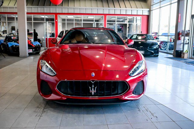 Used 2018 Maserati GranTurismo Convertible image 3