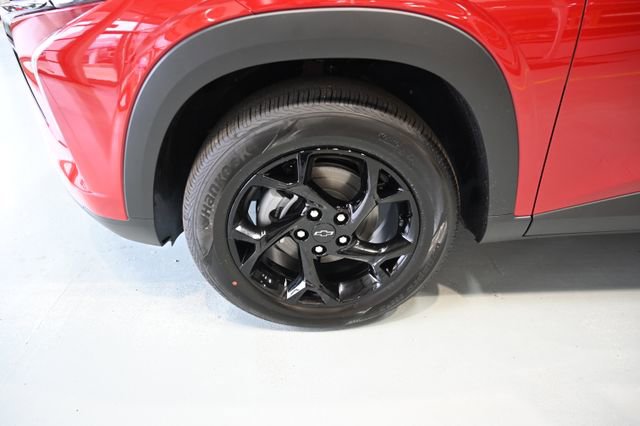 New 2026 Chevrolet Trax LT w/ Driver Confidence Package FWD image 28