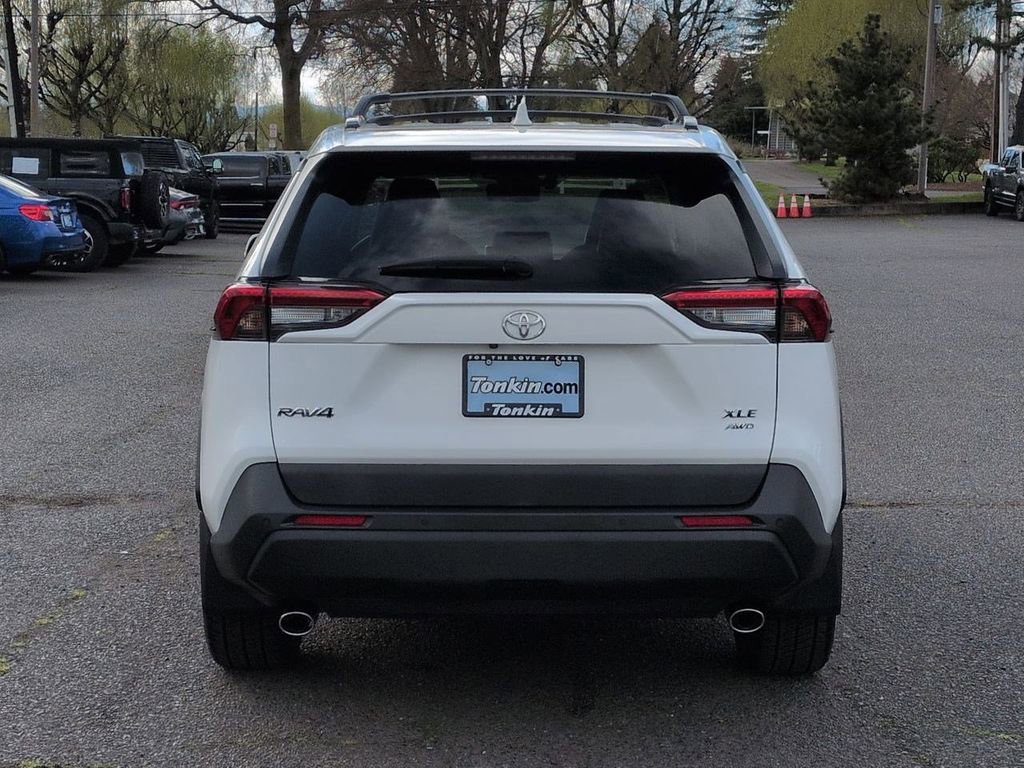 Used 2019 Toyota RAV4 XLE Premium w/ Advanced Technology Package image 4