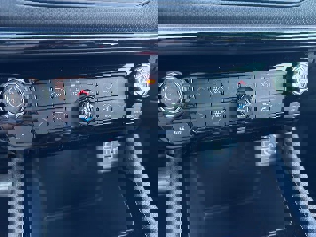 New 2026 Jeep Compass Limited image 24