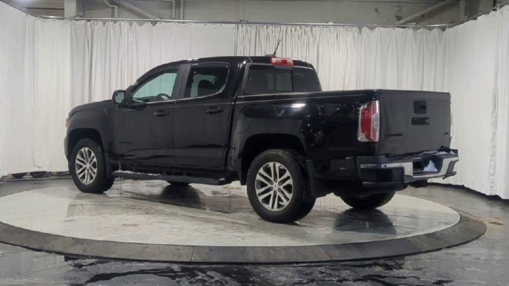 Used 2016 GMC Canyon SLE w/ Nightfall Edition image 8