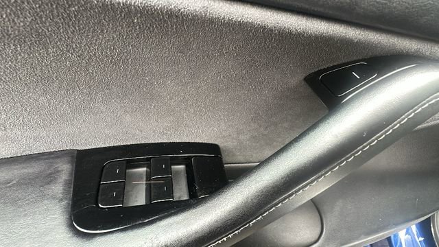 Used 2020 Tesla Model 3 Long Range image 19