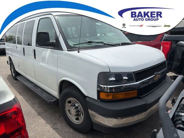 Used 2019 Chevrolet Express 3500 LT w/ LT Preferred Equipment Group RWD image 1