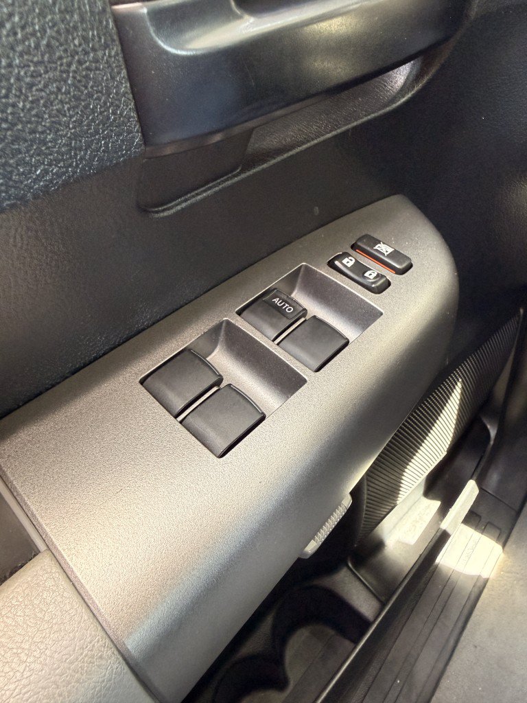 Used 2011 Toyota Tundra 4x4 Double Cab w/ Tow Pkg image 29