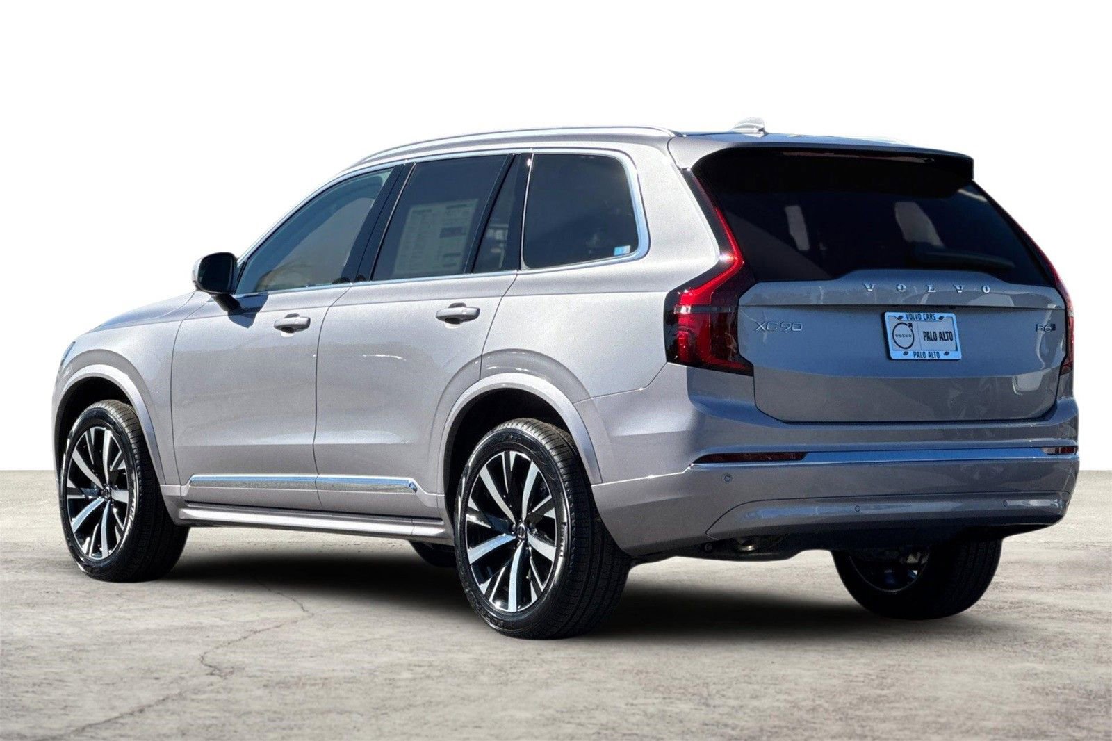 New 2026 Volvo XC90 B6 Core w/ Protection Package image 6