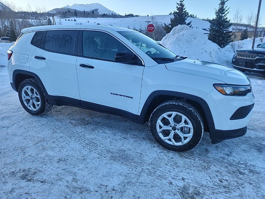New 2025 Jeep Compass Sport image 7