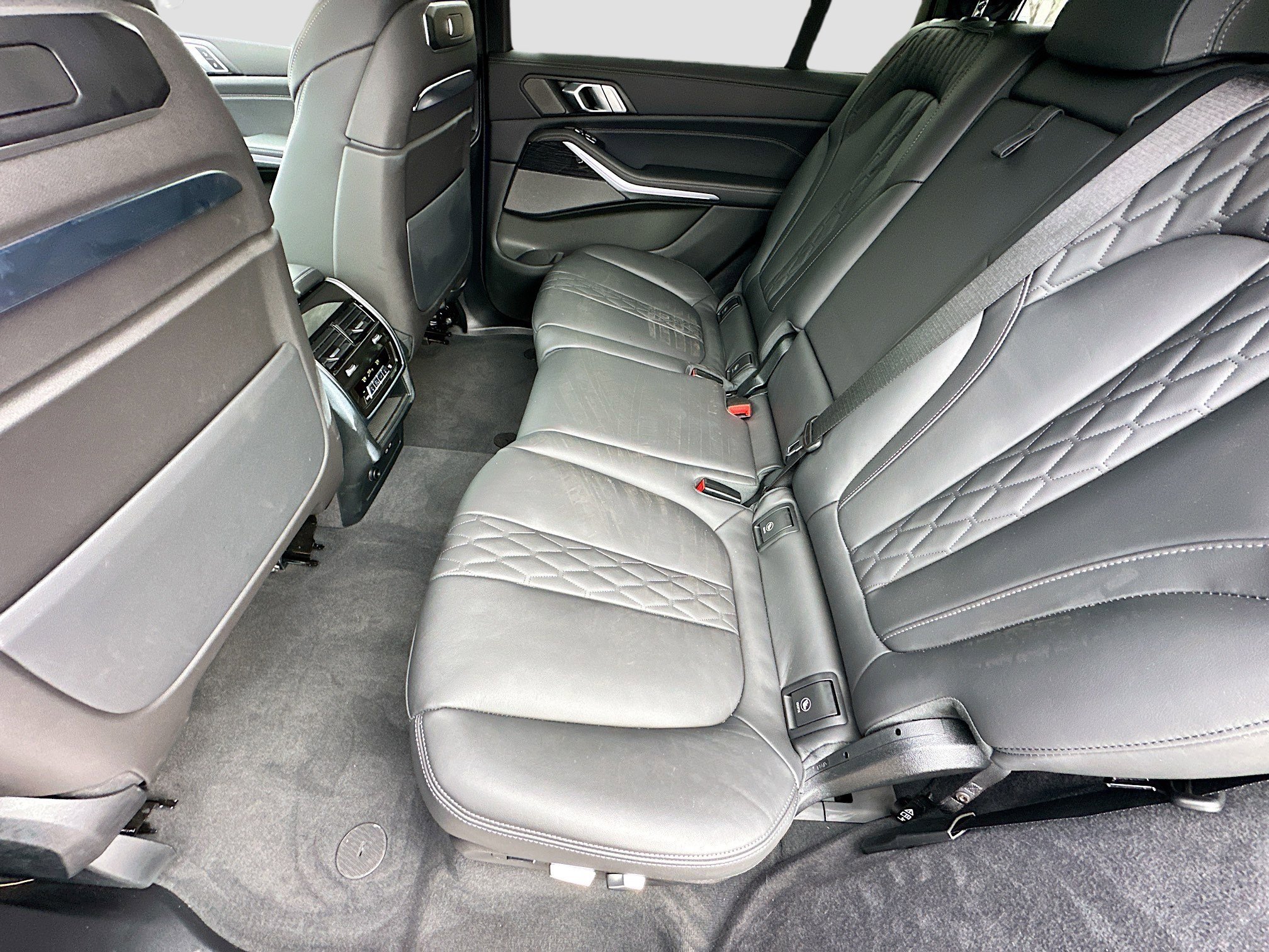 Certified 2024 BMW X7 M60i w/ M Sport Professional Package image 26