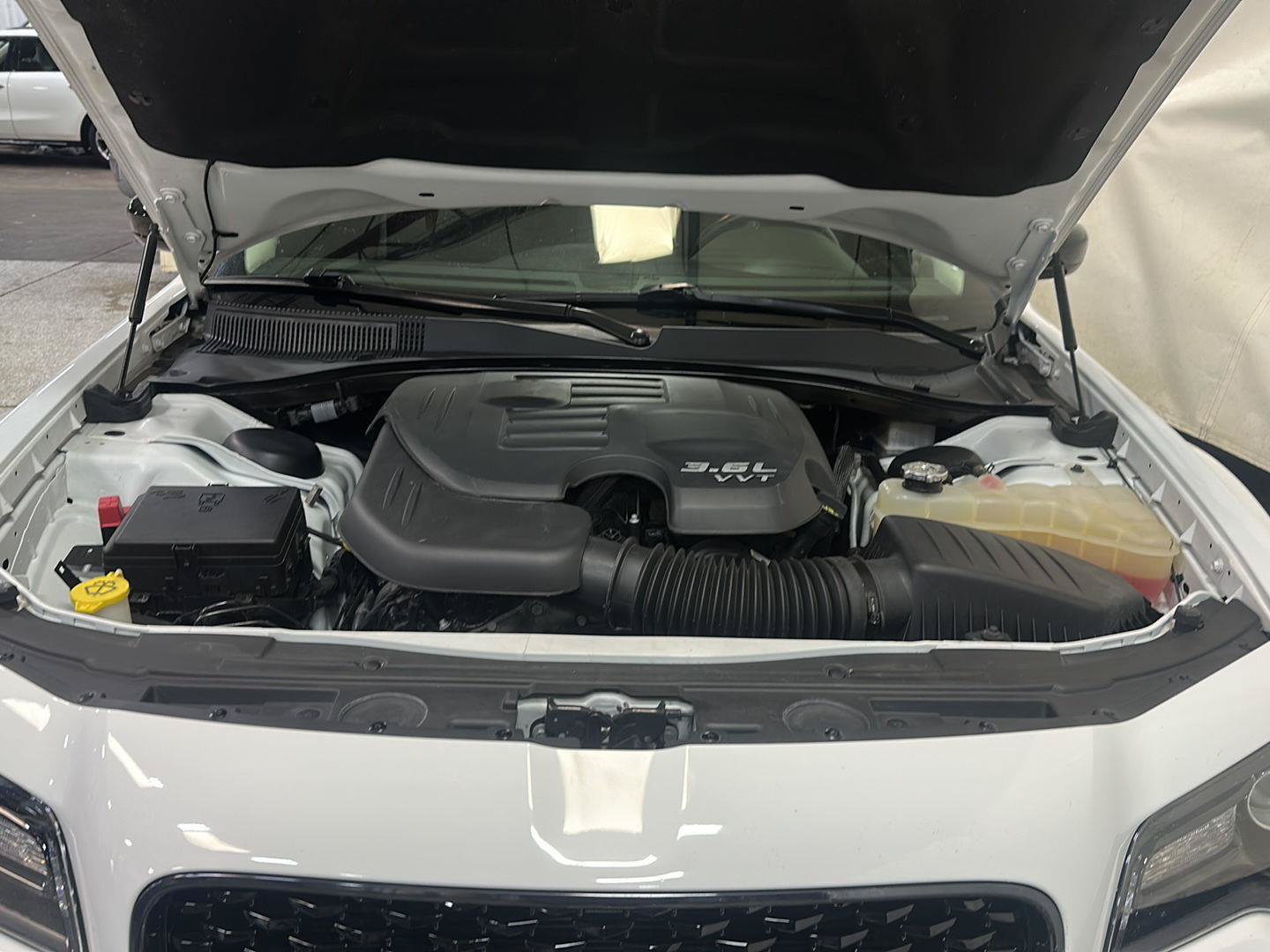 Used 2021 Chrysler 300 Touring w/ Sport Appearance Package RWD image 13
