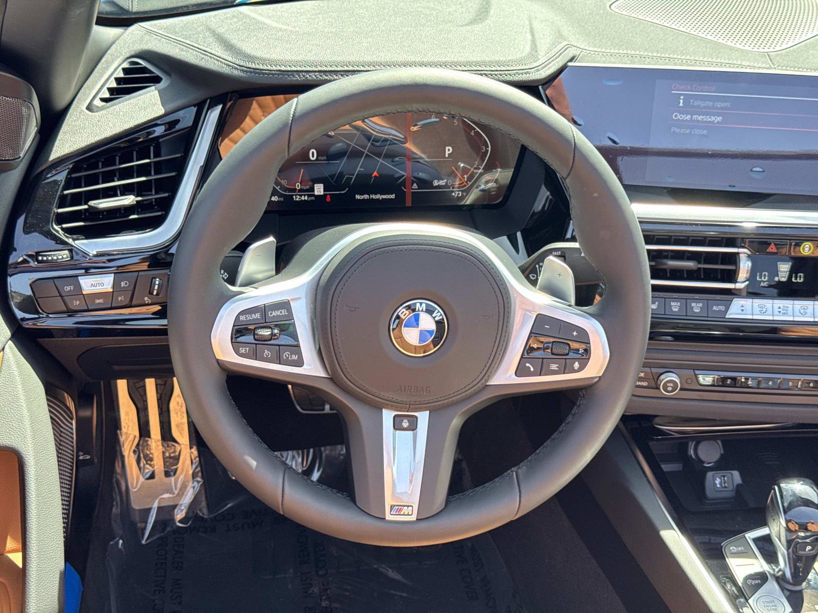 New 2026 BMW Z4 sDrive30i w/ Shadowloine Package image 9