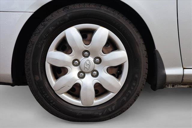 Used 2007 Hyundai Elantra GLS FWD image 9