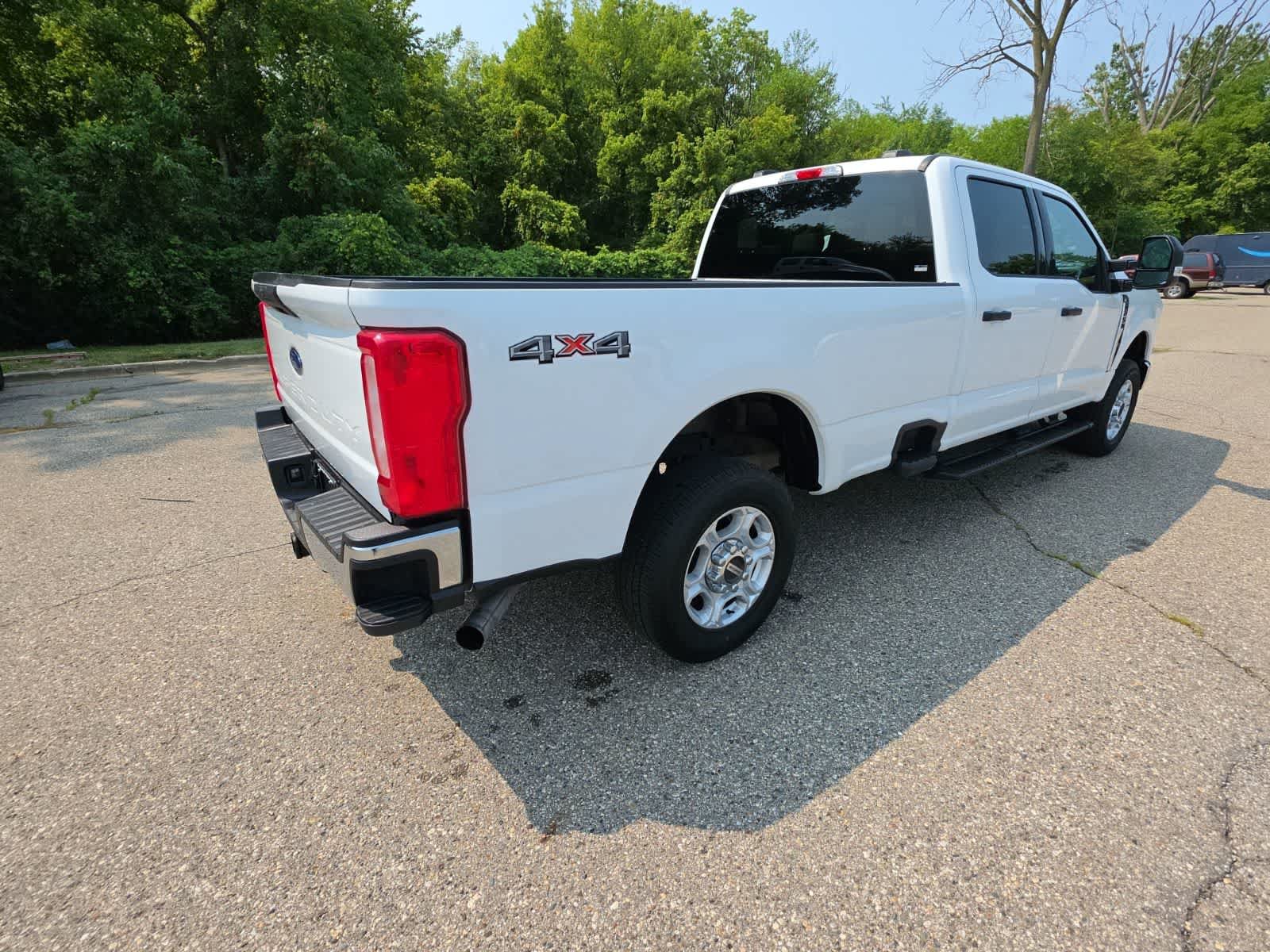 Used 2025 Ford F250 XLT AWD/4WD image 9