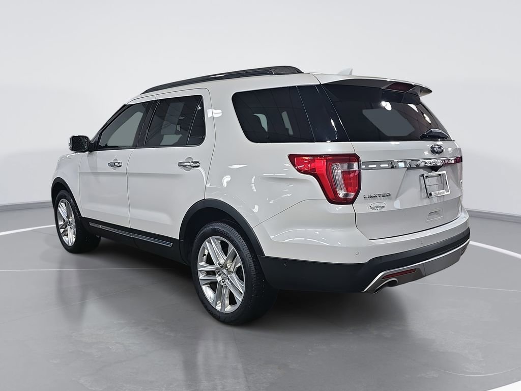 Used 2017 Ford Explorer Limited w/ Equipment Group 301A image 6