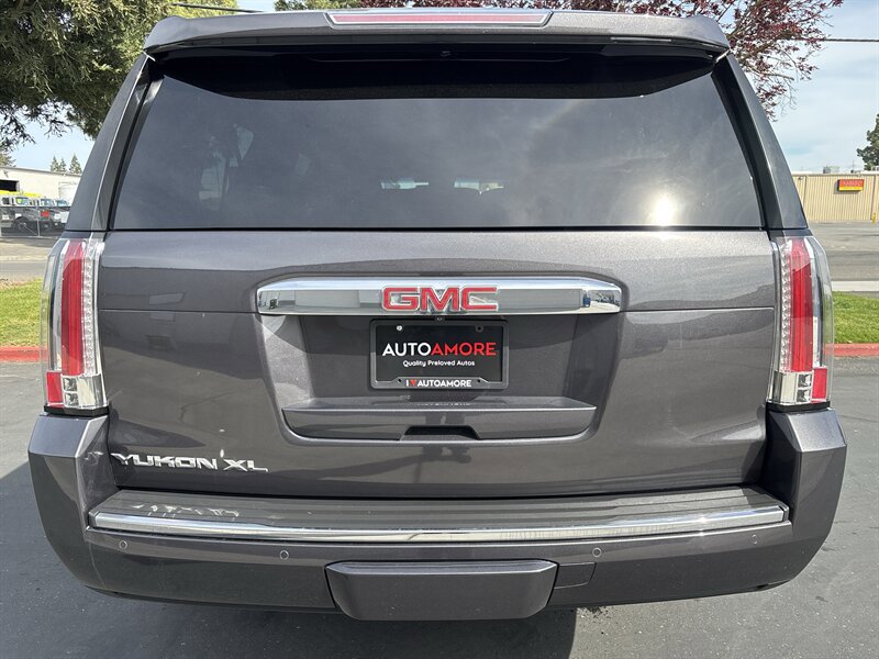 Used 2015 GMC Yukon XL Denali w/ Premium Package AWD/4WD image 9